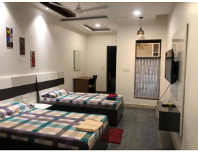 V Guest House, Ludhiana